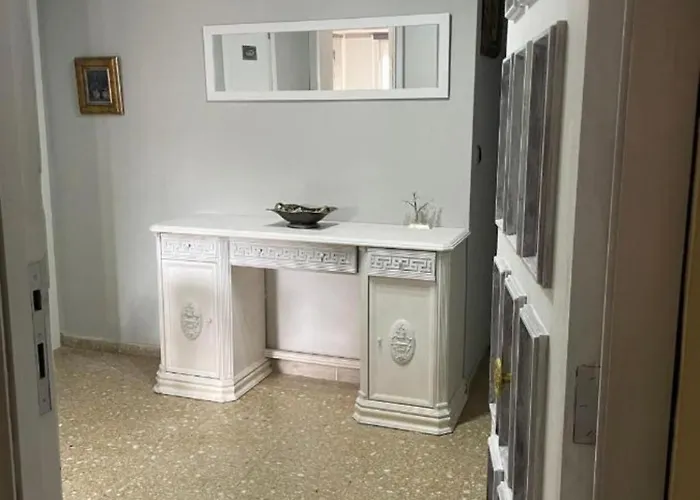 Habitacion En Playa Malvarrosa Δωμάτια σε οικογενειακή κατοικία *