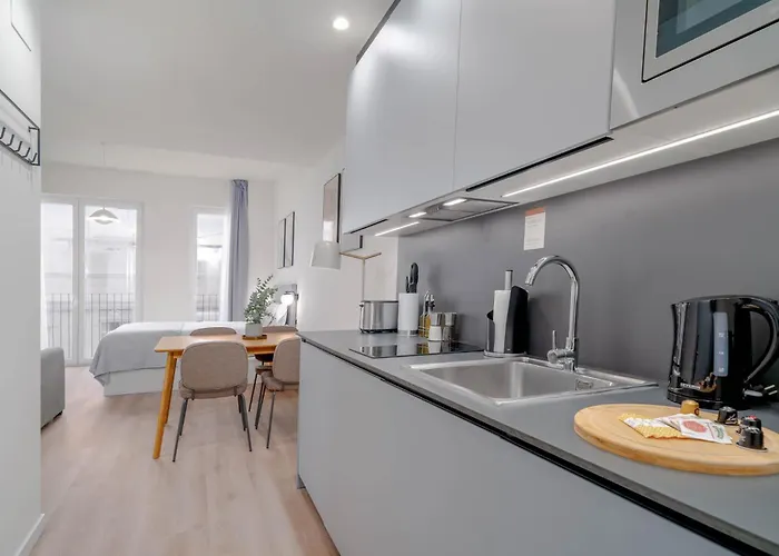 Limehome Carrer De Sant Jacint شقة