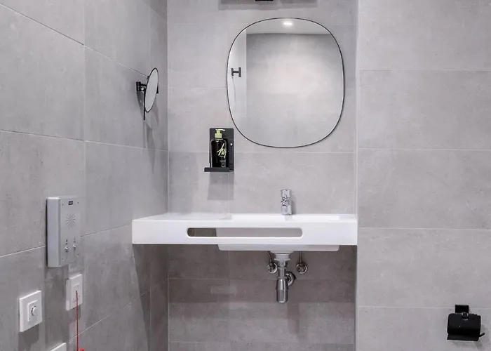 Limehome Carrer De Sant Jacint شقة *