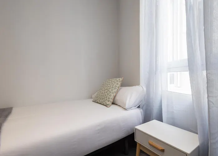 Florit Flats - The Patraix Διαμέρισμα *