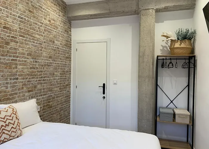 Valencia Beach Rooms 홈스테이