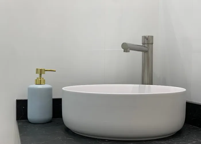 Valencia Beach Rooms *