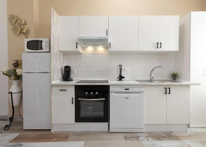 Malvarrosa Arenas Access * فالنسيا