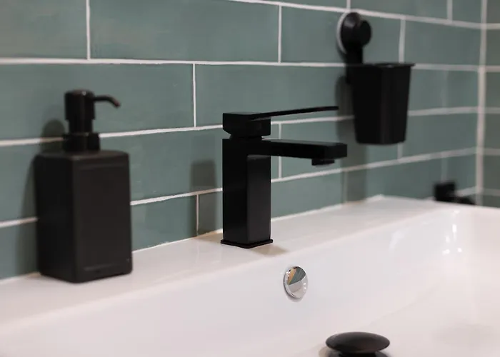 아파트 New Flats *