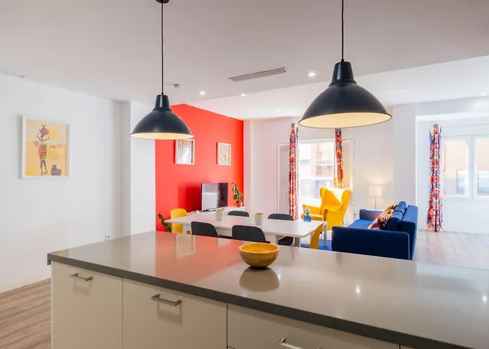 Apartamento Spacious Clean & Colorful Quiet Zone *