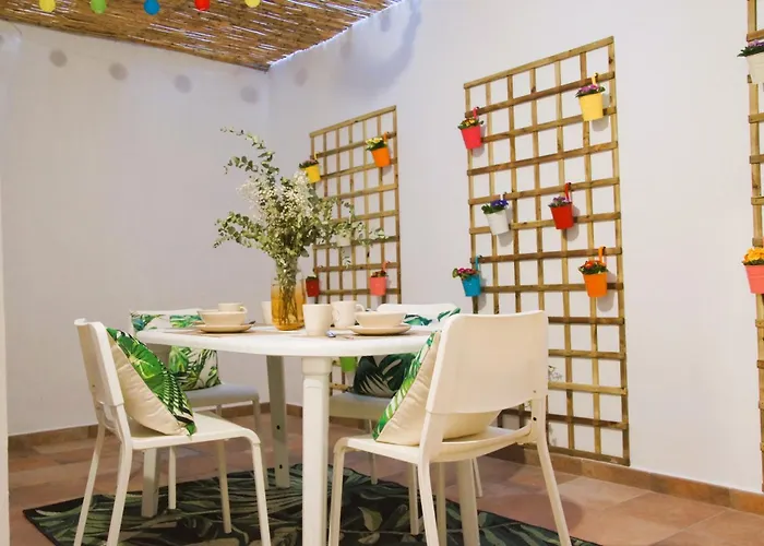 Cerca De La Marina En Lejlighed