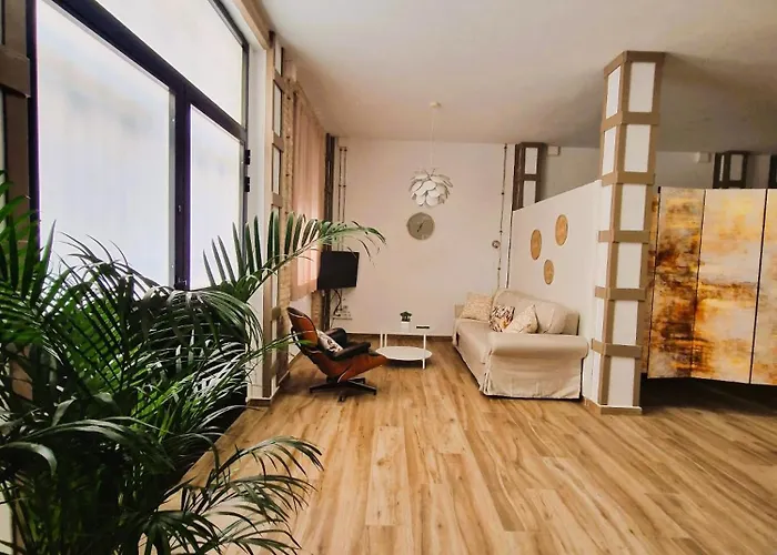 Cerca De La Marina En * Valencia