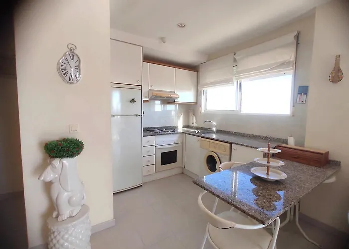 Práctico Y Con Vistas Al Mar Apartamento Valencia