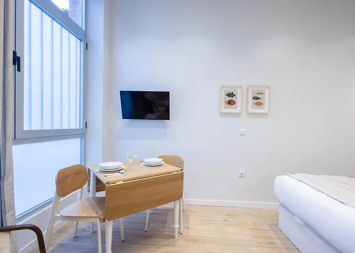 Florit Flats - The Mediterraneo