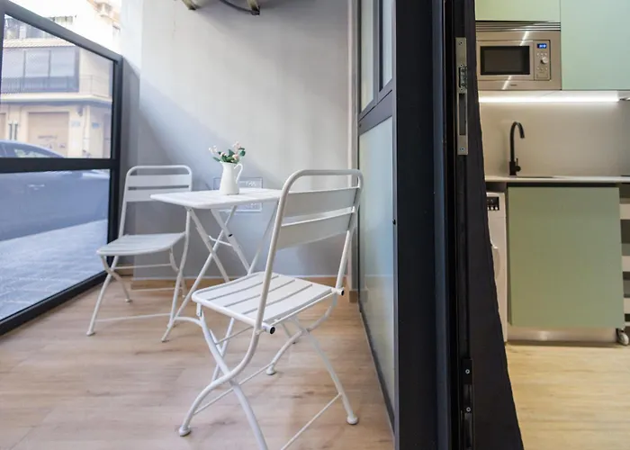 Florit Flats - The Joaquin Sorolla Station شقة