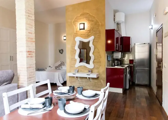 Serranos Flat By Concept Flats