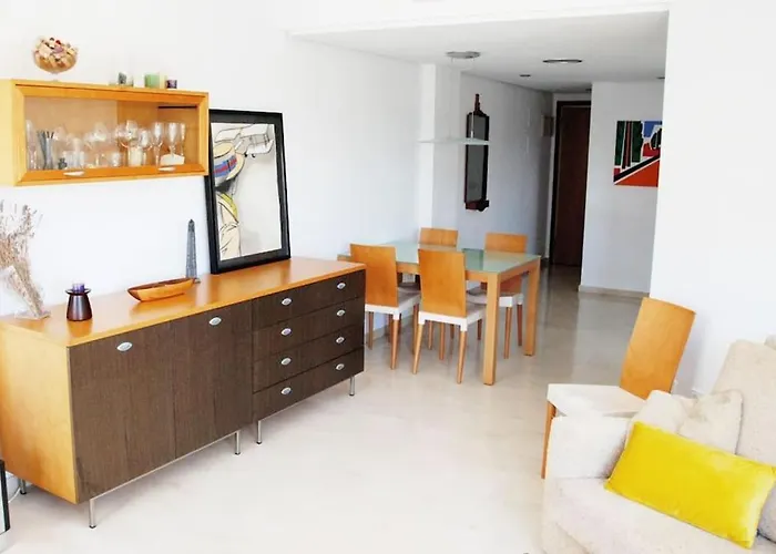 Artes Y Ciencias + Garaje + Netflix Apartmán