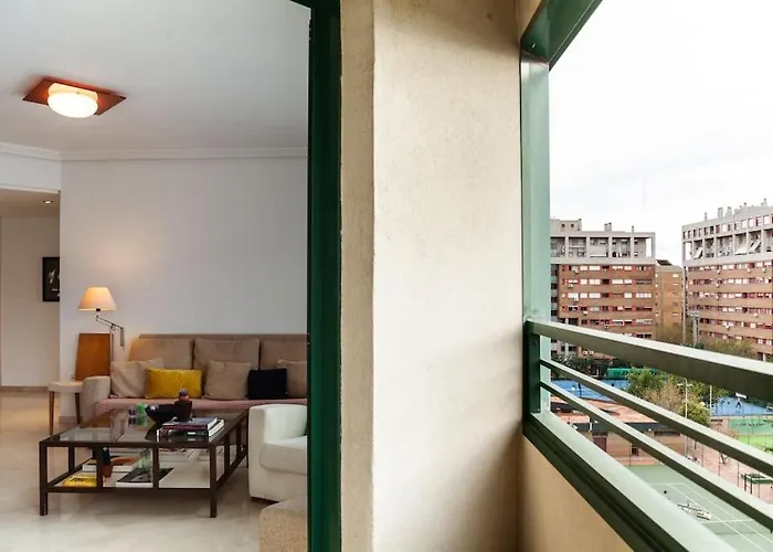 Artes Y Ciencias + Garaje + Netflix Valencie