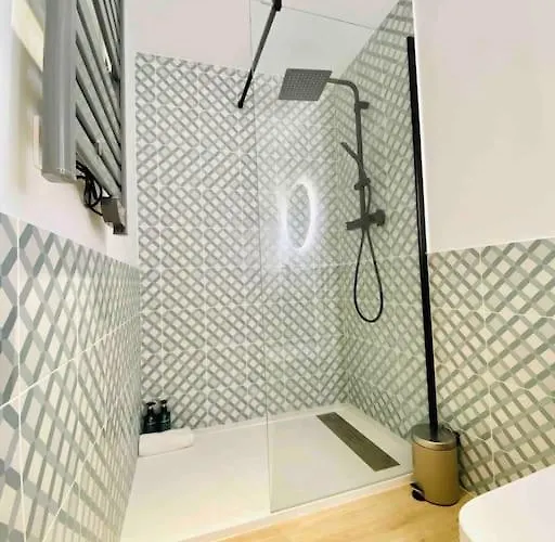 Beautiful Flat Next The Lejlighed Valencia