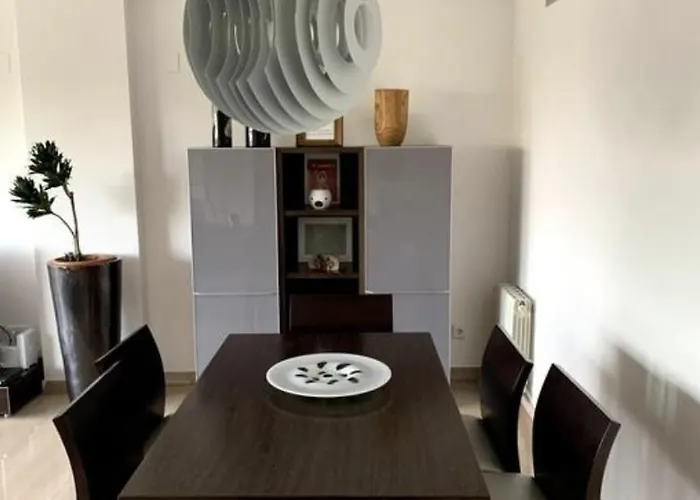 Art And Sciences View Luxury