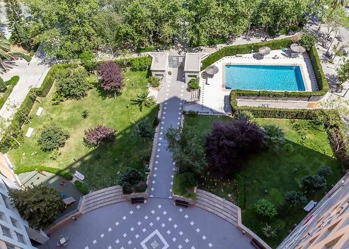 Апартаменты Travel Habitat L'umbracle *