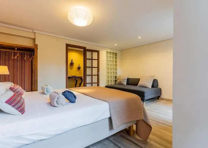 Ciudad Artes Gem: Stylish Near Ruzafa & *