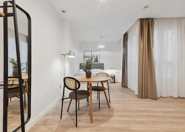 Limehome Carrer Del Pare Palau I Quer Valencie