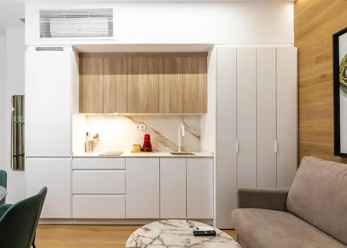 Anelsa Torres De Serranos 3