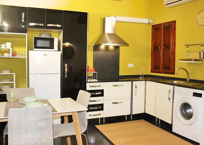 Reformado Cerca De La Plaza Redonda