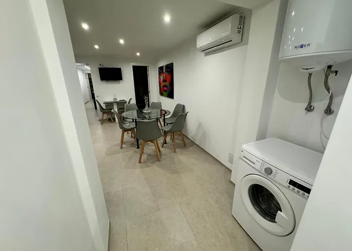 Piso Nuevo Al Lado Del Mar * فالنسيا