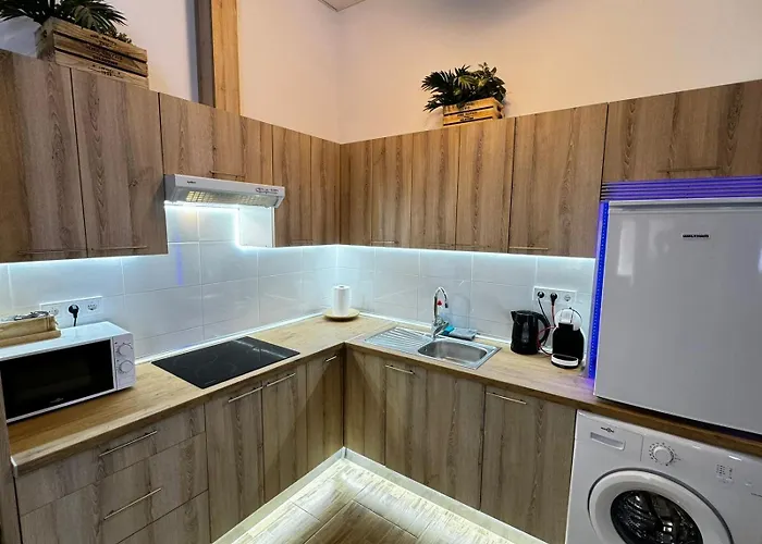 Апартаменты Salom 5 *