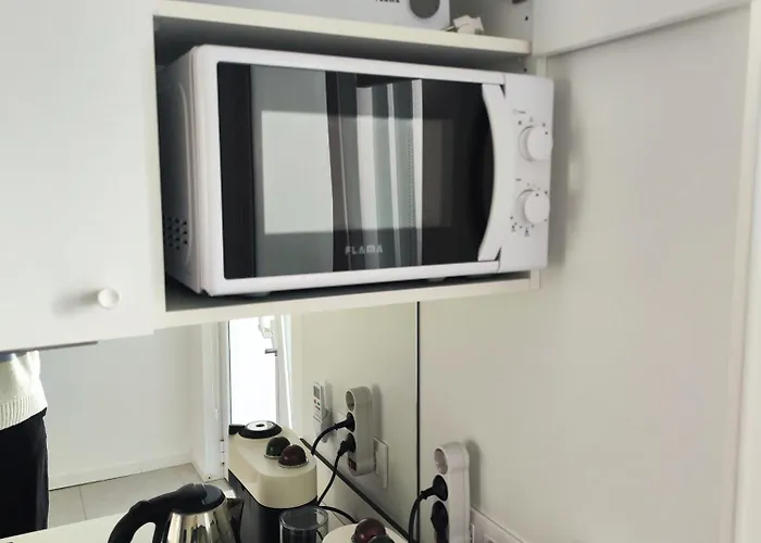 Carisan1 - 6 Min To Beach, Modern, Bright شقة *