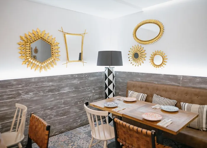 Myr Plaza Mercado & Hotel