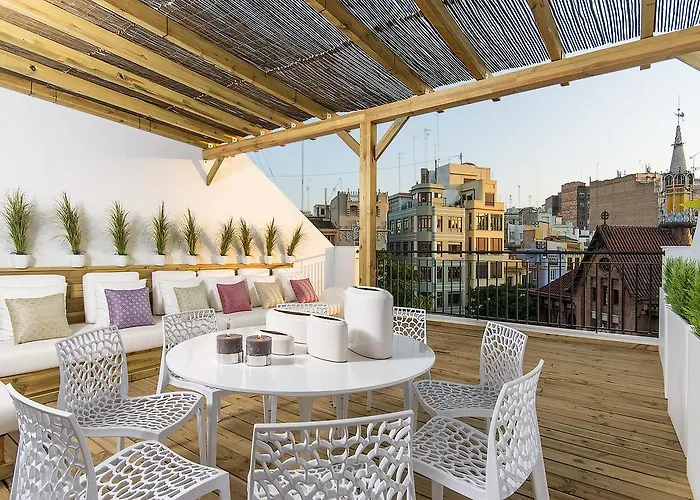 Luxury - Market Apartment *