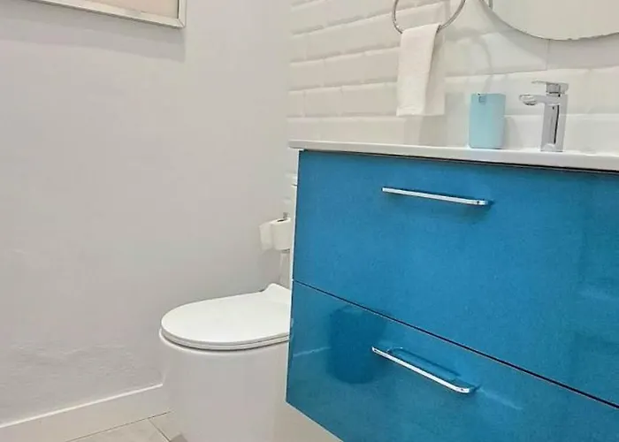 Διαμέρισμα New! Renovated, Centrally Located, Private Entrance, Terrace