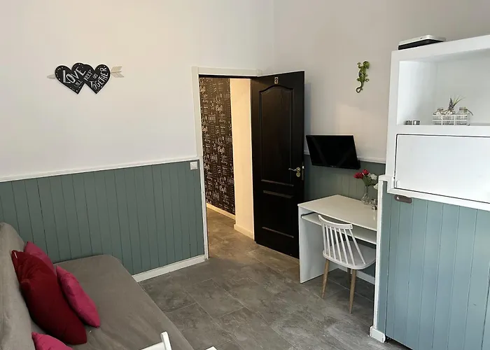 5 Minuts Ruzzafa, Perfect Location 6px & Wifi شقة *