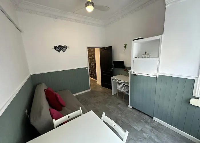 5 Minuts Ruzzafa, Perfect Location 6px & Wifi شقة