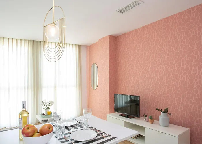 Singularstays Mar44 *