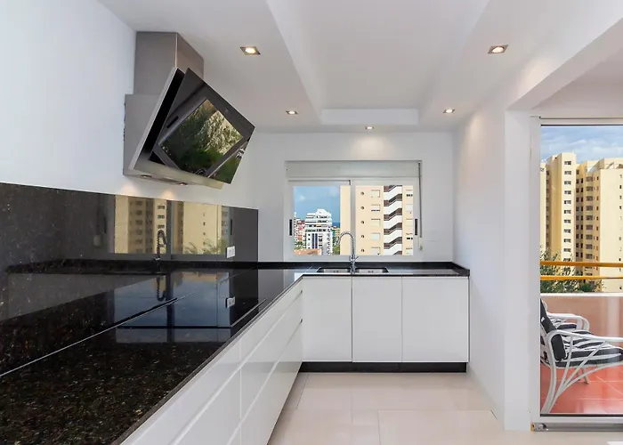 아파트 The White Apartment: Luxury, And Design *