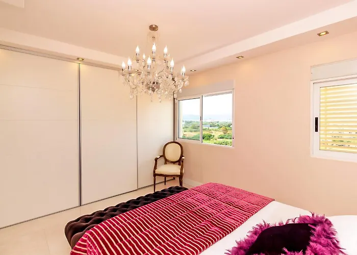 Διαμέρισμα The White Apartment: Luxury, And Design