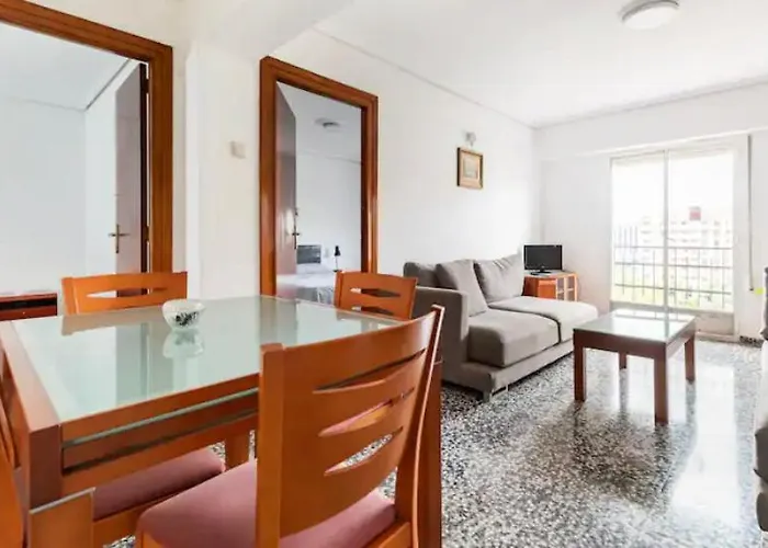 Private In Shared Workstay *