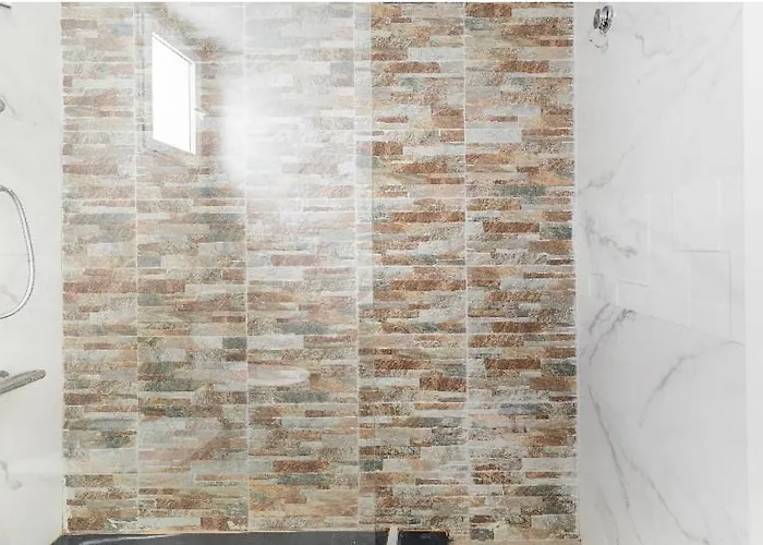 Rum i privatbostad Private In Shared Workstay Valencia