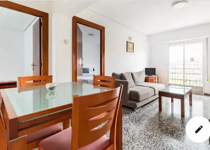 Private In Shared Workstay *