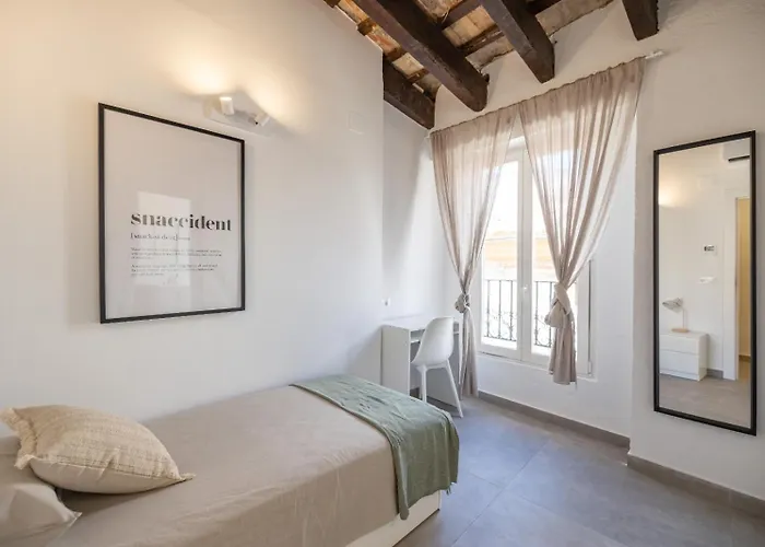 Residencia Universitaria Trinitarios 아파트