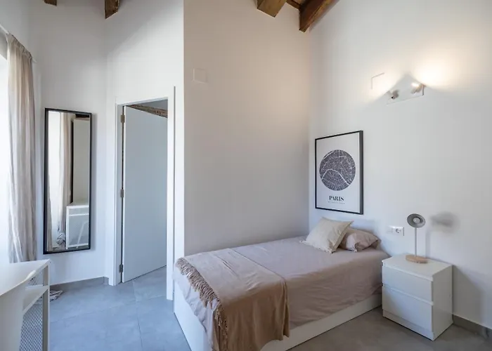 Residencia Universitaria Trinitarios * 瓦伦西亚