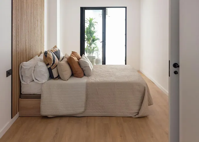 Διαμέρισμα Vlc Host - Leones