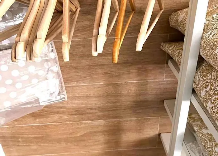 Esmeralda With Free Private Underground Parking Διαμέρισμα