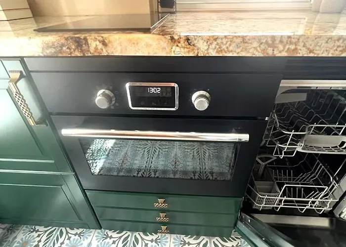 Esmeralda With Free Private Underground Parking *