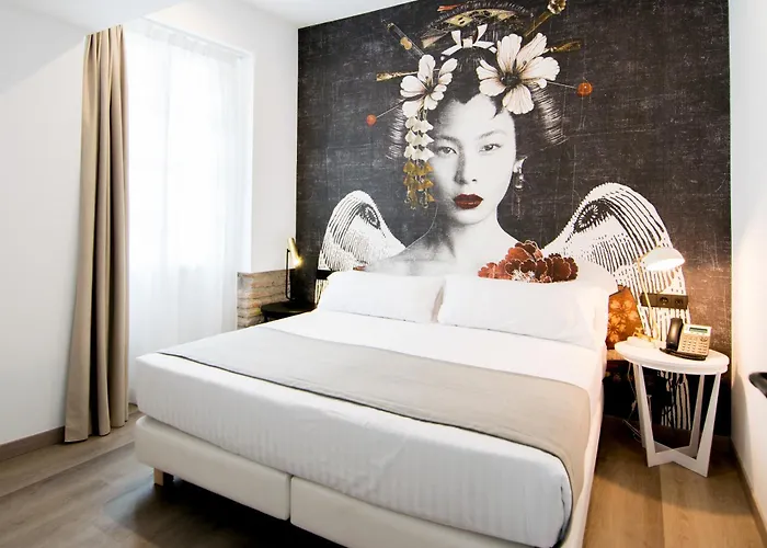 Myr Plaza Mercado & Hotel 4*