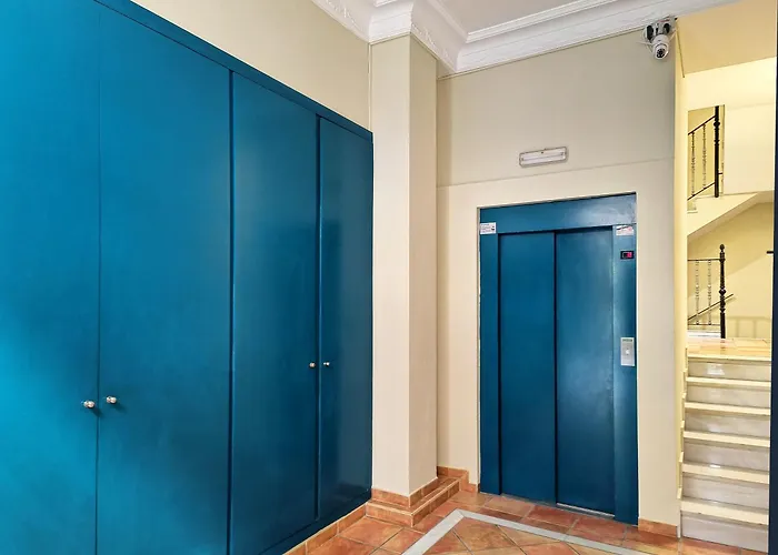 Flats Friends Nave * Valence