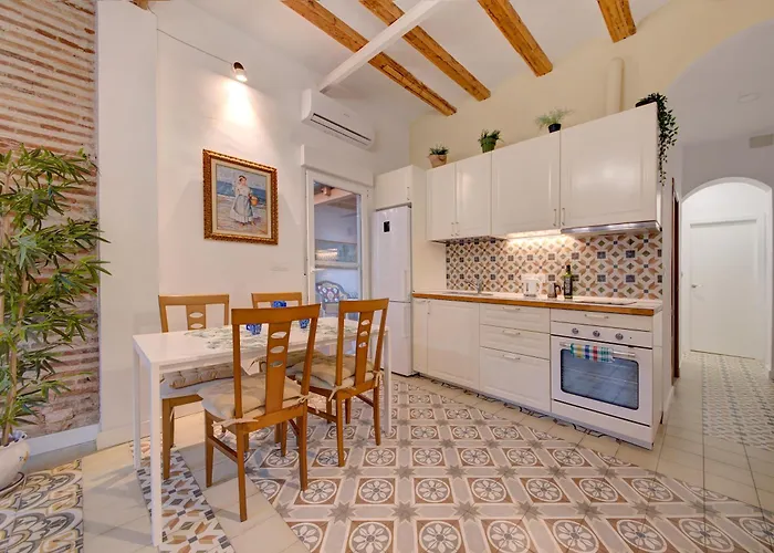 Lejlighed With Pool By The Beach