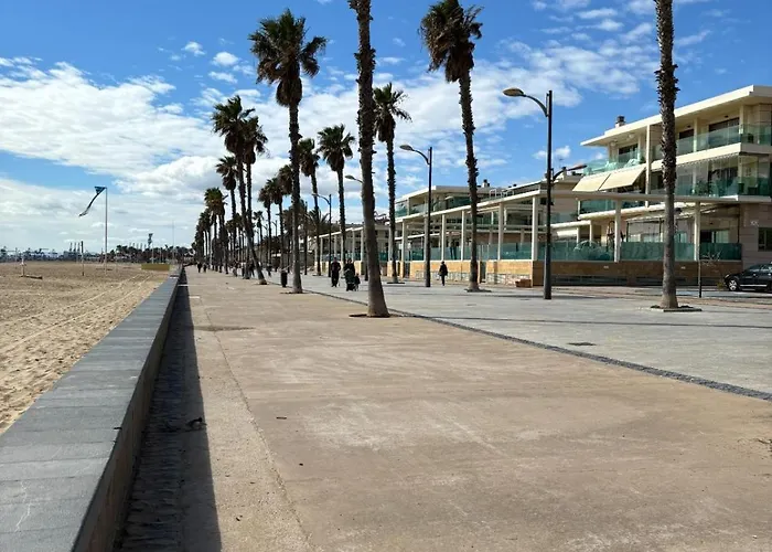 Playa Patacona Con Vistas Al Mar