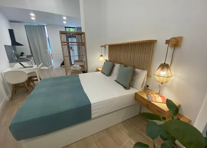 Travel Habitat Cabanyal Lofts *