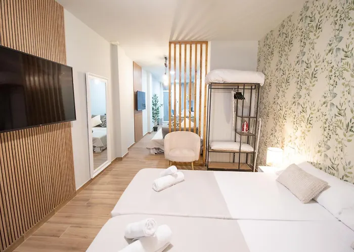 Parque Del Turia By Concept Flats * فالنسيا