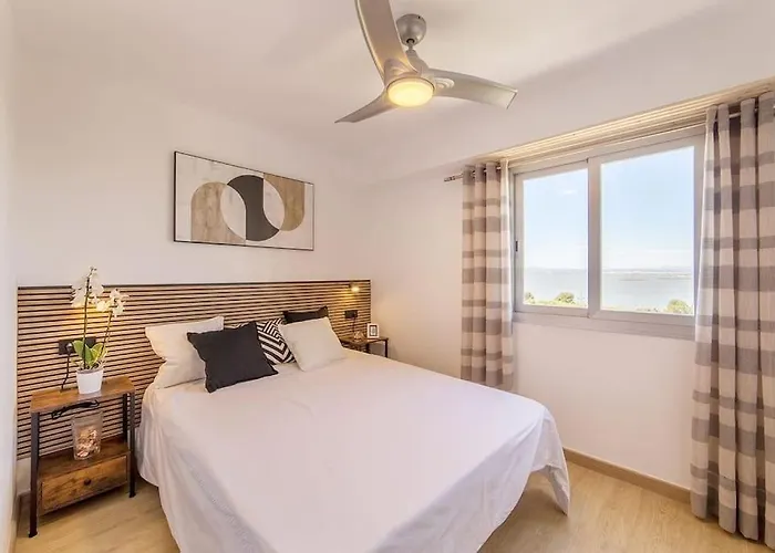 Apartamento Lake & Sea 아파트 *